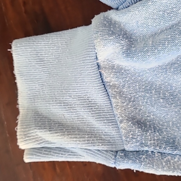 Free with bundle sweater - Picture 6 of 8